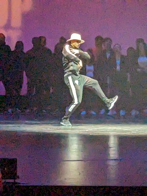 hiphop dancer on stage